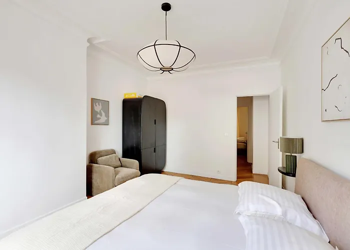 Apartment Modern Flat - 6p- Voltaire